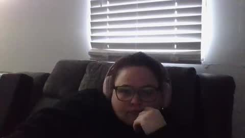 Snapshot of mscamirose15 chatting on 11.30.25 Ms. Cami Rose online show from 11.30.25