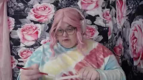 Snapshot of mscamirose15 chatting on 12.01.25 Ms. Cami Rose online show from 12.01.25