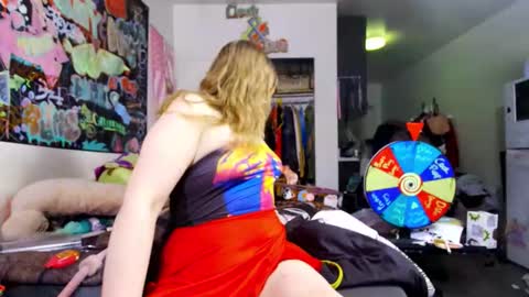 Cunty Luxxe online show from 01.10.26