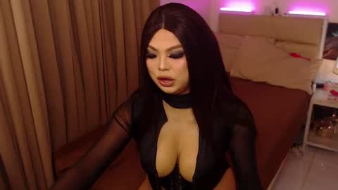 Snapshot of msgoldencum chatting on 06.15.26 MSGOLDENCUM online show from 06.15.26