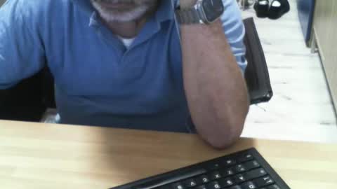 Snapshot of mtwpaul chatting on 10.01.25 mtwpaul online show from 10.01.25