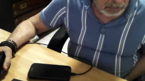 Snapshot of mtwpaul chatting on 05.25.26 mtwpaul online show from 05.25.26