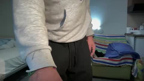 Snapshot of much_fun1 chatting on 10.01.25 much_fun1 online show from 10.01.25