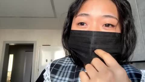 Mia online show from 04.13.26