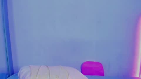 Snapshot of mulan_queen chatting on 01.19.25 Mulan online show from 01.19.25