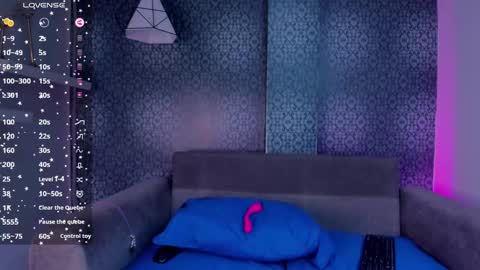 Snapshot of mulan_queen chatting on 01.24.25 Mulan online show from 01.24.25