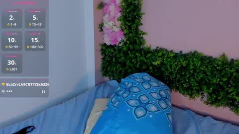 Snapshot of mulan_queen chatting on 02.06.25 Mulan online show from 02.06.25