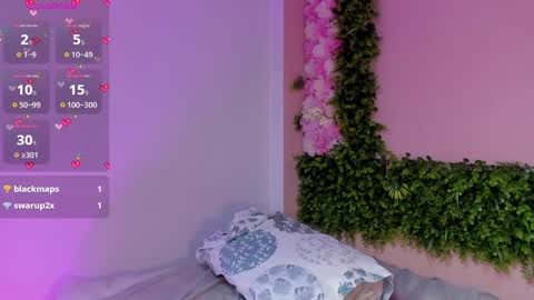 Snapshot of mulan_queen chatting on 02.25.25 Mulan online show from 02.25.25