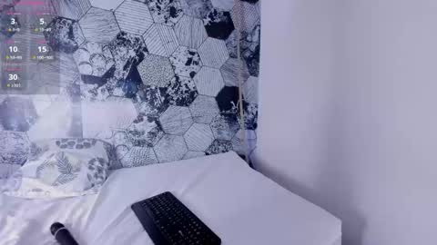 Snapshot of mulan_queen chatting on 11.23.25 Mulan online show from 11.23.25