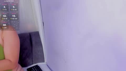 Snapshot of mulan_queen chatting on 01.14.26 Mulan online show from 01.14.26