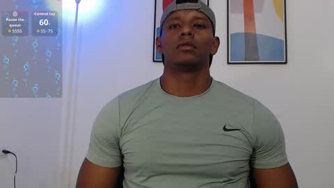 Snapshot of mulato_fit15 chatting on 10.07.25 mulato online show from 10.07.25