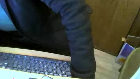 Snapshot of muller520 chatting on 01.25.25 muller520 online show from 01.25.25