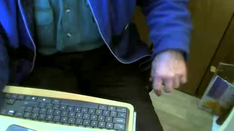 Snapshot of muller520 chatting on 02.05.25 muller520 online show from 02.05.25
