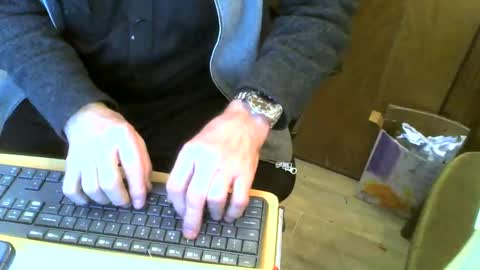 Snapshot of muller520 chatting on 02.18.25 muller520 online show from 02.18.25