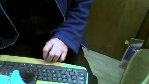 Snapshot of muller520 chatting on 02.25.25 muller520 online show from 02.25.25