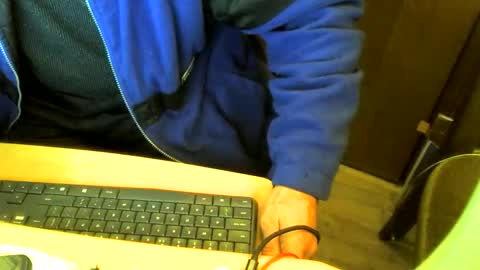 Snapshot of muller520 chatting on 09.23.25 muller520 online show from 09.23.25
