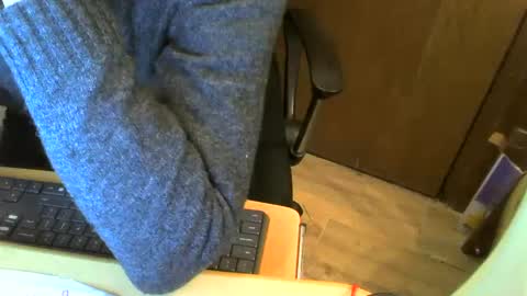 Snapshot of muller520 chatting on 09.29.25 muller520 online show from 09.29.25