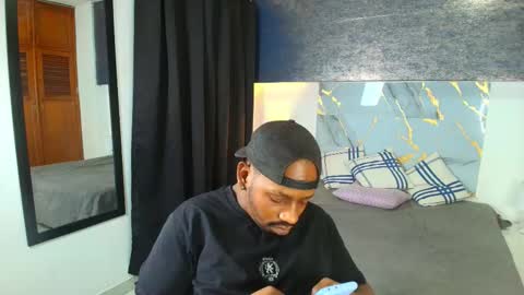 Muller Asher online show from 11.30.25