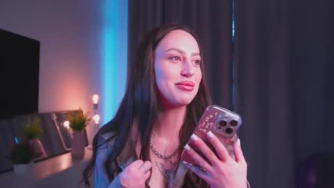 Kira online show from 09.22.25