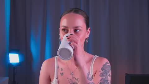 Kira online show from 10.06.25