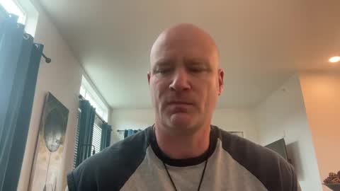 Snapshot of multipopper chatting on 02.15.25 multipopper online show from 02.15.25