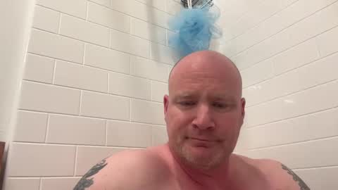 Snapshot of multipopper chatting on 02.18.25 multipopper online show from 02.18.25