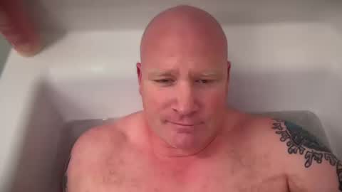 Snapshot of multipopper chatting on 10.12.25 multipopper online show from 10.12.25