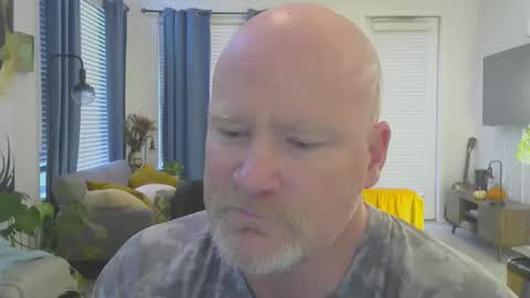 Snapshot of multipopper chatting on 11.23.25 multipopper online show from 11.23.25