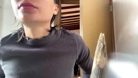 Snapshot of munchi_ chatting on 12.22.24   online show from 12.22.24