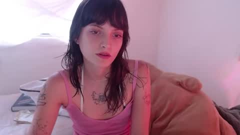 Snapshot of munchi_ chatting on 04.23.26 online show from 04.23.26