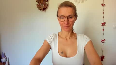 LOVELY JULIA  Peter DAY online show from 03.23.26