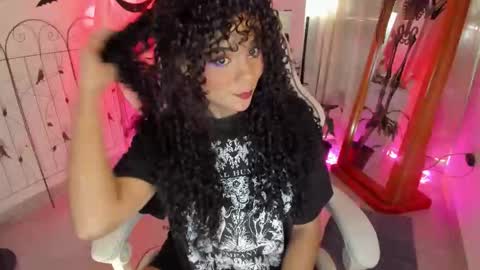 Snapshot of murat_taurus chatting on 10.26.25 Murat online show from 10.26.25