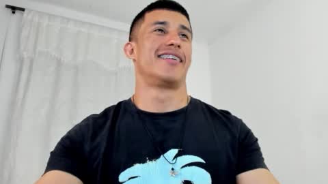 Muscle Man online show from 02.11.26