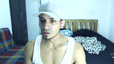 Snapshot of muscle_man1 chatting on 02.12.26 Mike online show from 02.12.26