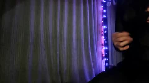 Snapshot of muscle_mommyy chatting on 09.28.25 arami online show from 09.28.25