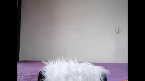 Snapshot of muscle_mommyy chatting on 10.28.25 arami online show from 10.28.25