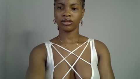 Snapshot of muscle_queen0 chatting on 03.01.26 muscle_queen0 online show from 03.01.26