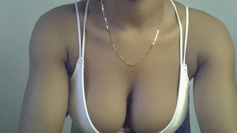 Snapshot of muscle_queen0 chatting on 03.02.26 muscle_queen0 online show from 03.02.26