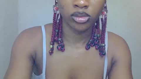 Snapshot of muscle_queen0 chatting on 03.03.26 muscle_queen0 online show from 03.03.26