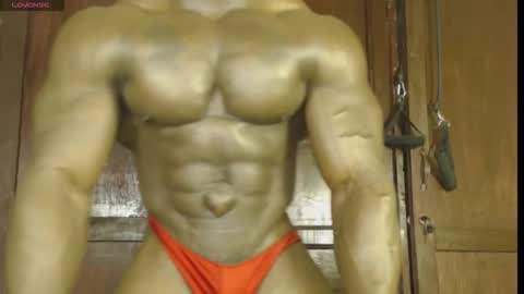 musclegod23 online show from 11.02.25
