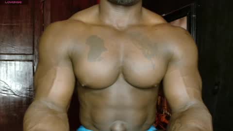 musclegod23 online show from 04.08.26