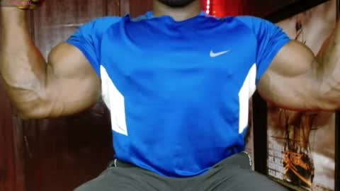 musclegod23 online show from 04.09.26