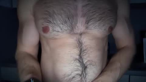Snapshot of musclehair3 chatting on 12.25.24 musclehair3 online show from 12.25.24