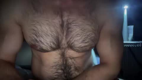 Snapshot of musclehair3 chatting on 10.07.25 musclehair3 online show from 10.07.25