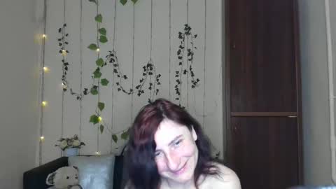 Jeneva online show from 04.18.26
