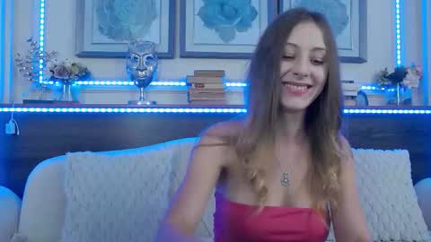 Luna  online show from 10.03.25