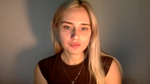 Snapshot of musescorner chatting on 11.13.25 musescorner online show from 11.13.25