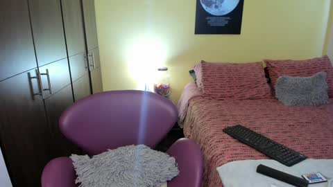 VALENTINA Luna  online show from 01.18.25