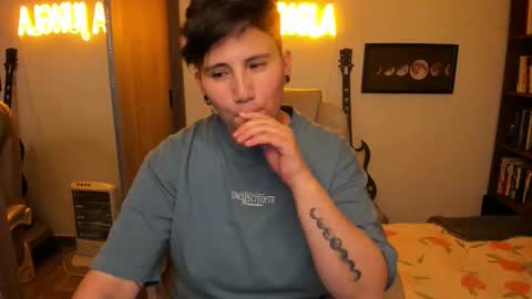 VALENTINA Luna  online show from 10.18.25