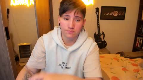 VALENTINA Luna  online show from 10.22.25